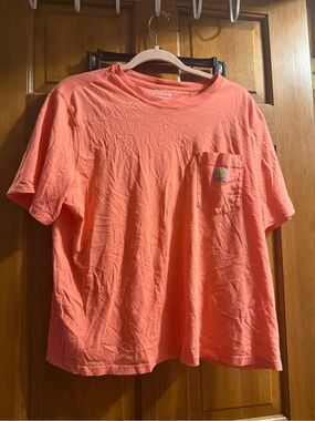 Carhartt Women’s large (12/14) Short Sleeve Pocket T-Shirt - Coral